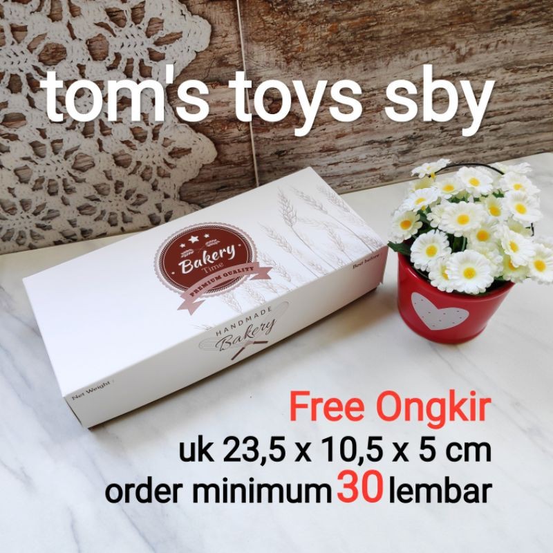 

Kotak Dus Brownies Kue Roti Coklat 100% Food Grade Paper 23,5 X 10,5 X 5 Cm Bukan Ivory ( B )