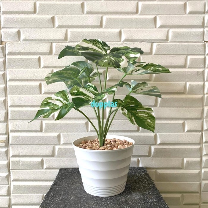 TERBARU Pohon Daun Monstera Varigata Motif Pot Ulir Artificial Tanaman Plastik HOT SALE