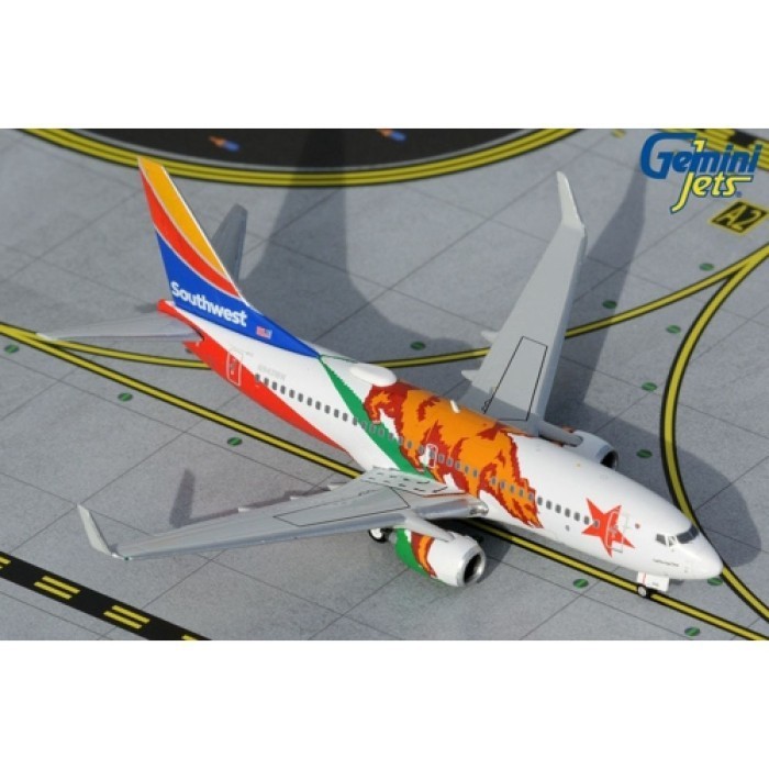 Best seller ~`~ Gemini Jets Southwest Airlines Boeing 737-700 California One N943WN ~~~
