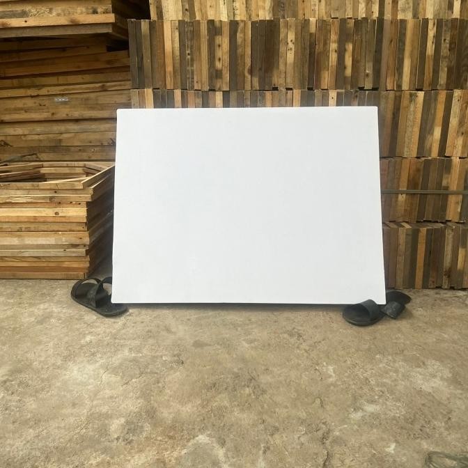

kanvas lukis/ media lukis uk. 100 x 40 x 3cm warna putih PO