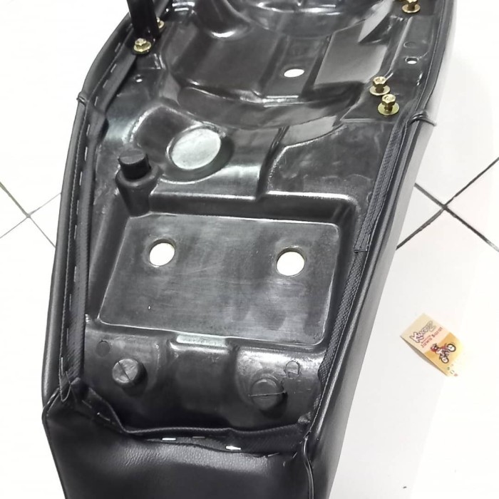 Jok Motor Ts 125 Crossbone Model Ori