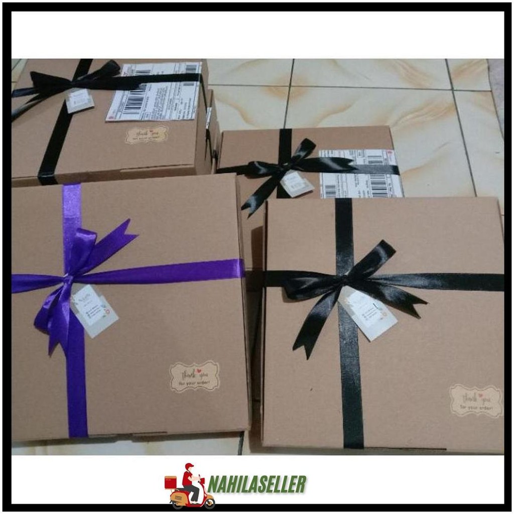 

Snack Box Kado Ulang Tahun/ Kado Wisuda/ Kado Anniversary / Paket Ungu Bisa Cod