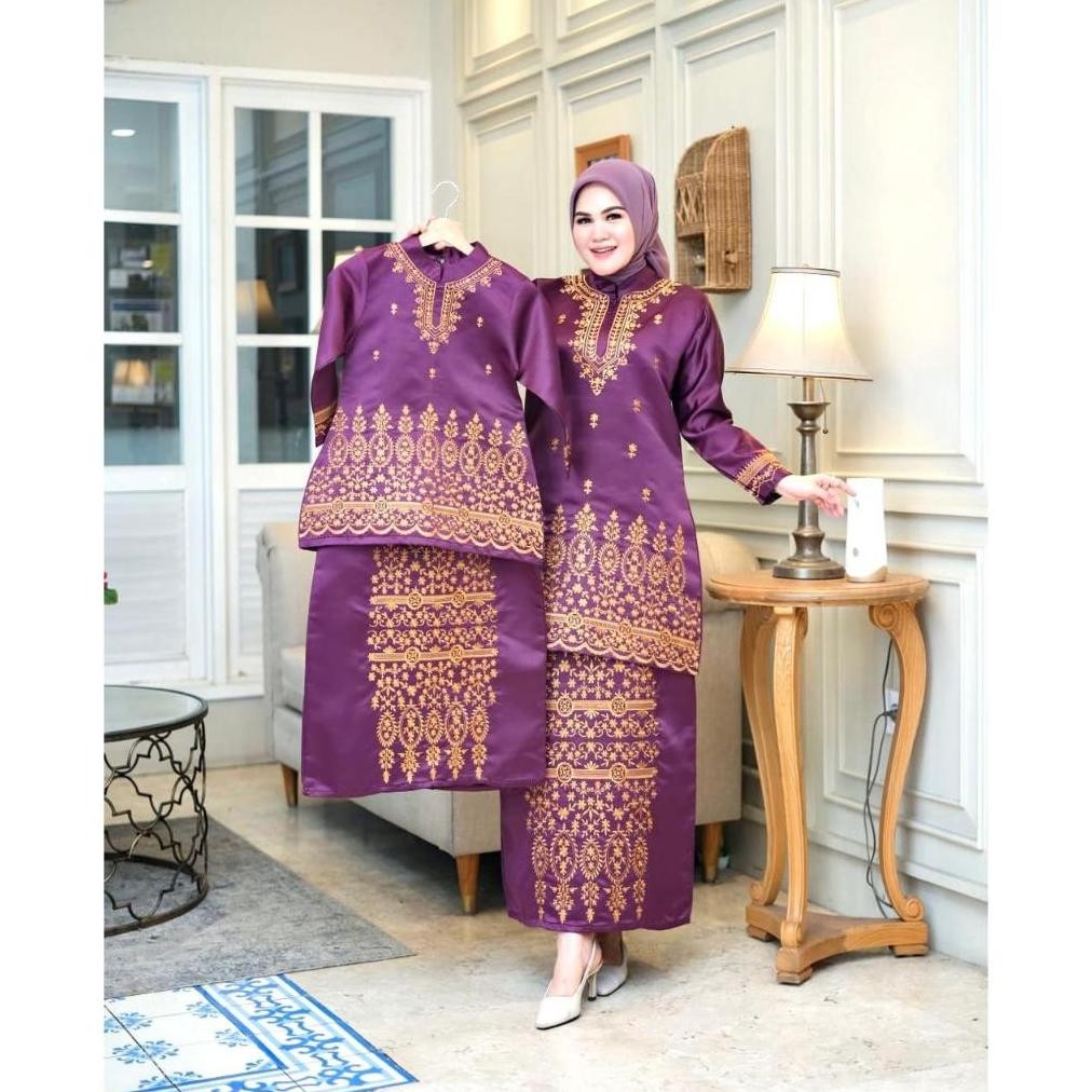 de Satu Set Kebaya Tunik Kurung Bordir Melayu Couple Ibu Dan anak Kebaya Malaysia Kebaya Kondangan K