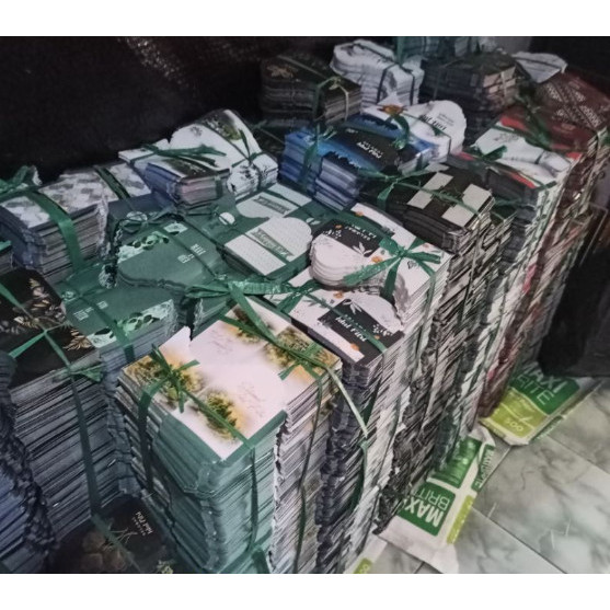 

HARGA SPESIAL GROSIR AMPLOP LEBARAN 1 KG AMPLOP LEMBARAN MEDIUM (BELUM DI LIPAT) MDU9