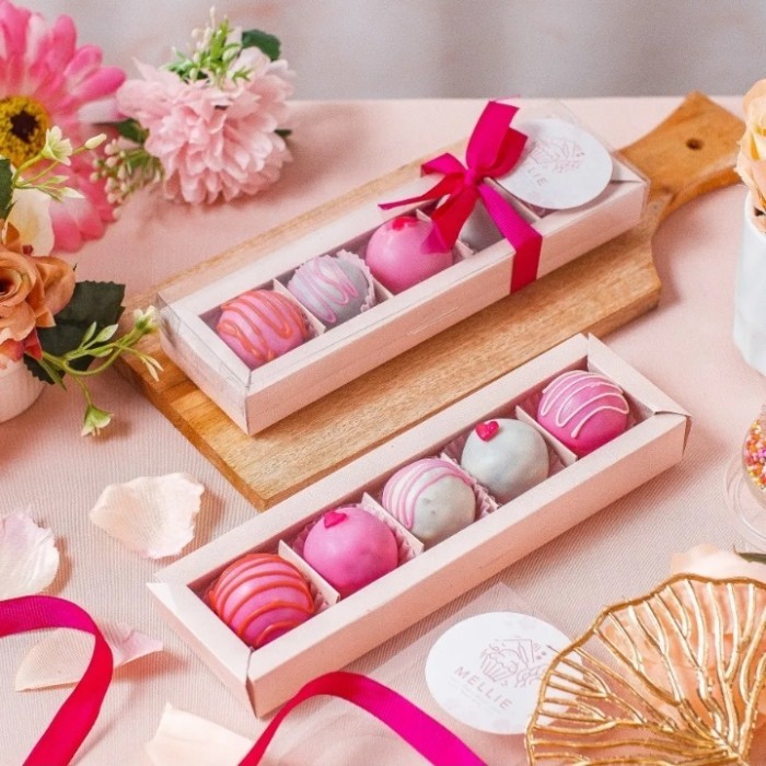 

KADO HADIAH MINI VALENTINE GIFT PREMIUM CHOCOLATE CAKE BALL