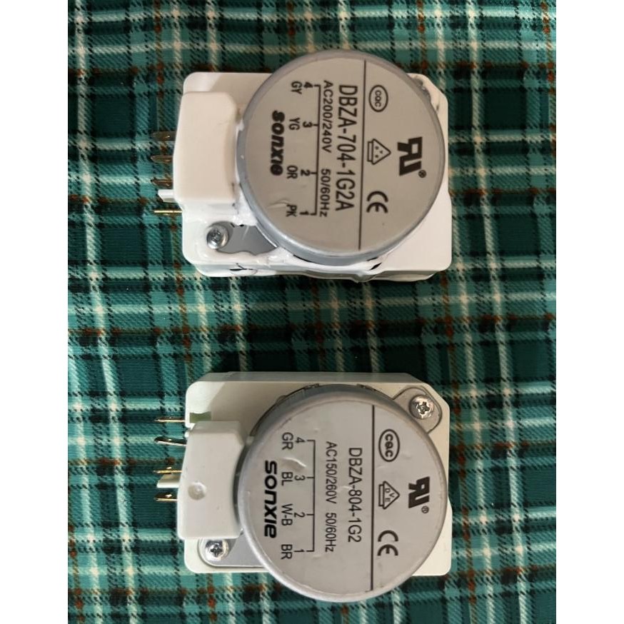 TIMER KULKAS DBZA-804-1G2