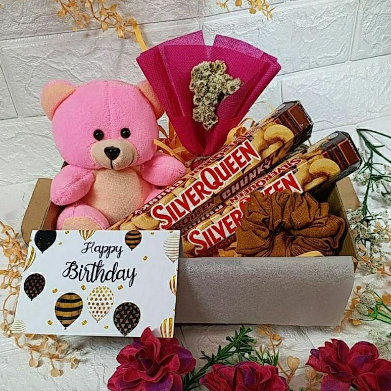 

TU26 Hampers Valentine Hampers Ultah Cewek Hampers Anniversary Hampers Wisuda Kado Valentine Kado Ultah Wanita Kado Anniversary Kado wisuda Hadiah Ultah Wanita Hadiah Anniversary Hadiah Wisuda Gift Box wanita Hadiah Natal hampers coklat Berkualitas