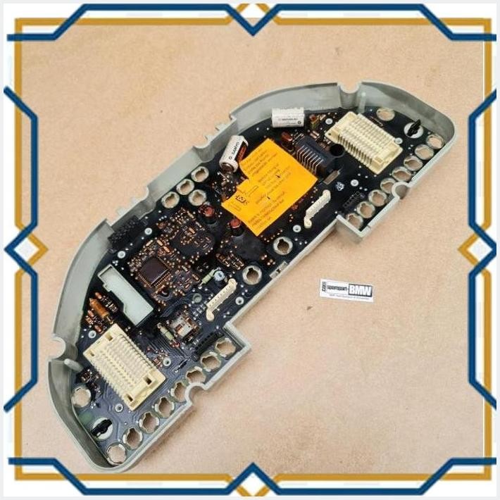 [BMW] MAINBOARD SPEEDOMETER BMW E34 520I M20 M50 NON VANOS