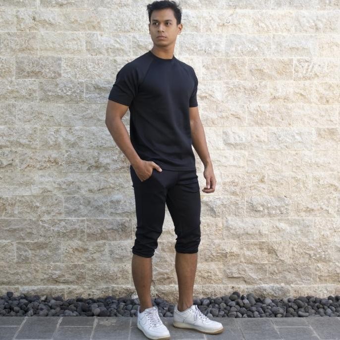 Celana 3/4 Jogger Selutut Olahraga Training Gym Lari Pria - Hitam