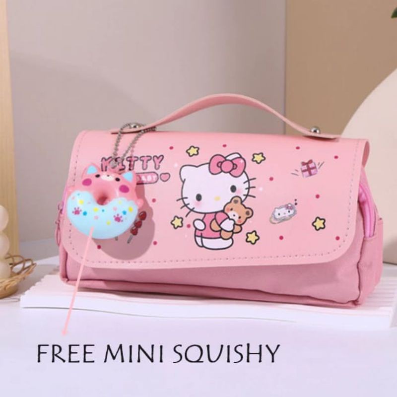 

KOTAK PENSIL HELLO KITTY GRATIS GANTUNGAN SQUISHY