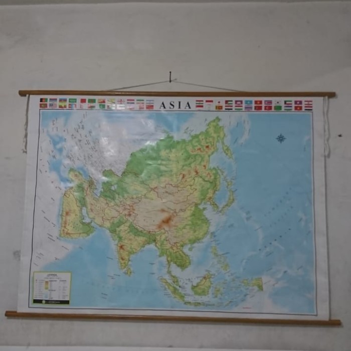 

Terlaris Peta Benua Asia Bingkai Kayu, ukuran 127100 cm SALE