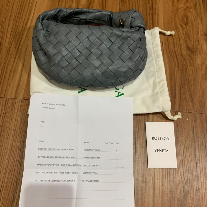 Bottega Veneta BV Mini Jodie Bag
