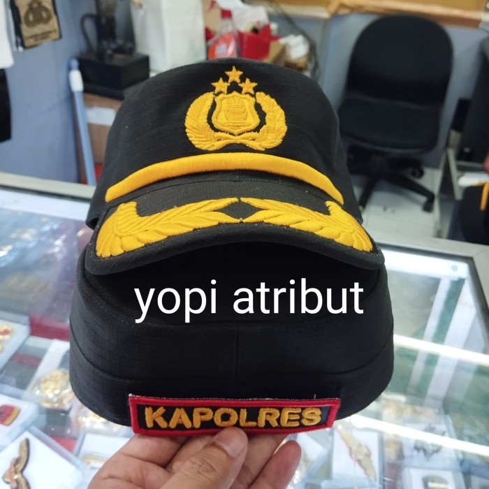 Auliya Topi Lapangan Komando Pamen Kapolres Polri