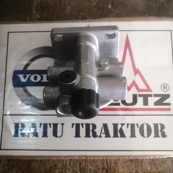 FILTER HEAD VOLVO EC210D EC200D EC210B HAND PUMP VOLVO 3009T