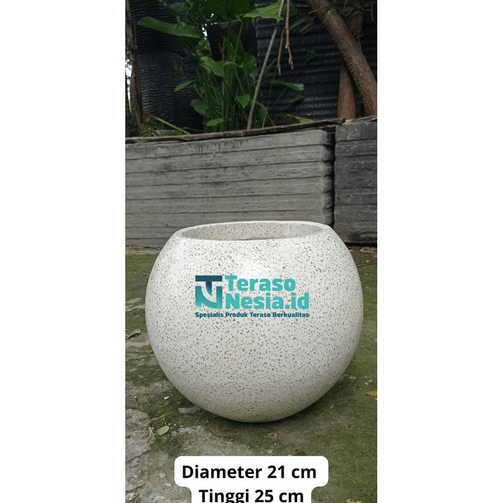 Pot Teraso Bulat Tipe Melon