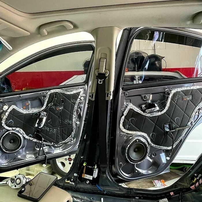 Honda HRV Peredam Suara Akuistik 4 Pintu Mobil