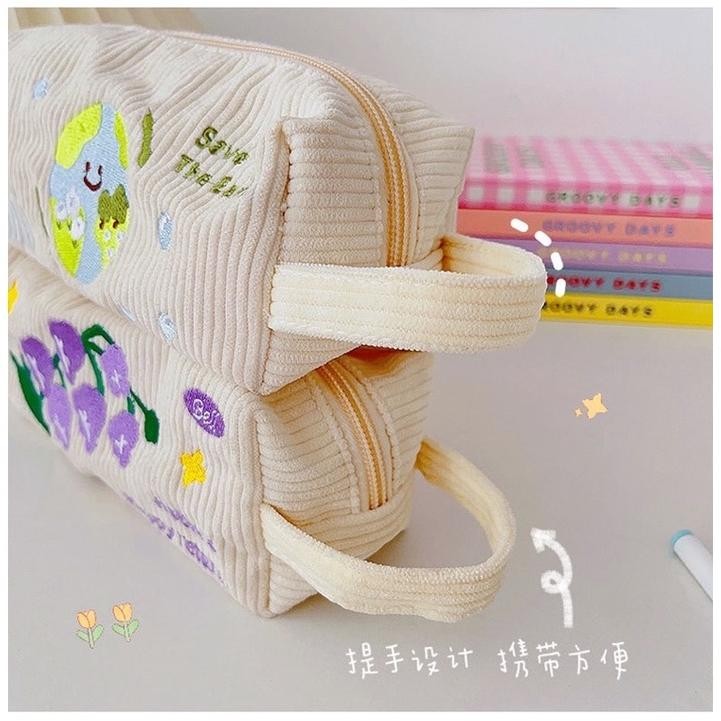 

TERLARIS KENSHO Pouch Aesthetic Kain Corduroy Handle Lucu Import / Kotak Pensil Kain / Tempat Makeup / Cute df-7