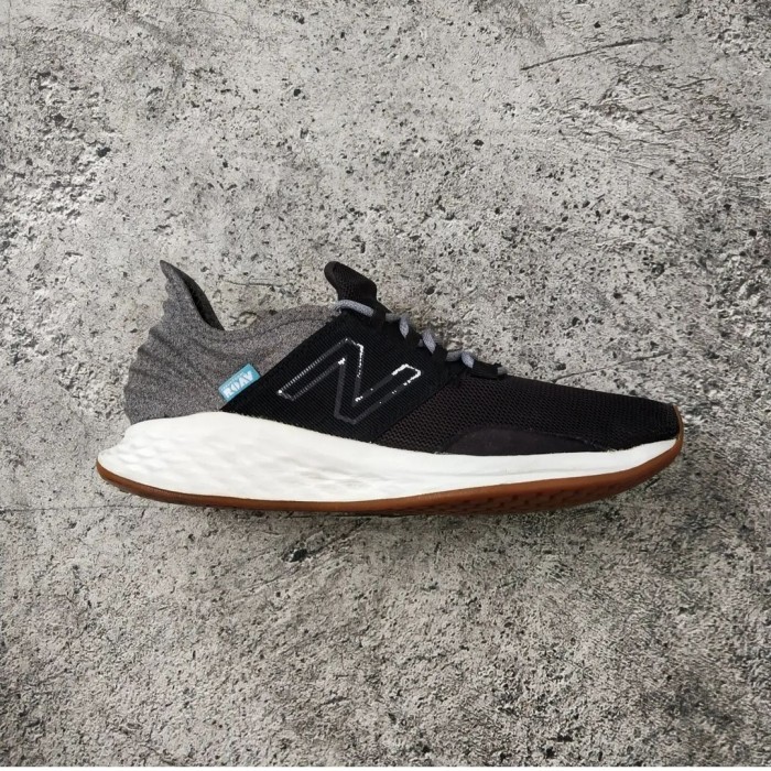 NEW BALANCE FRESH FOAM ROAV