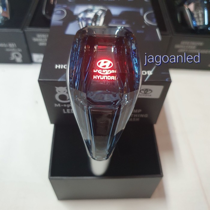 Tuas Persneling Lampu Gear Shift Knob Mobil Matic LED Crystal