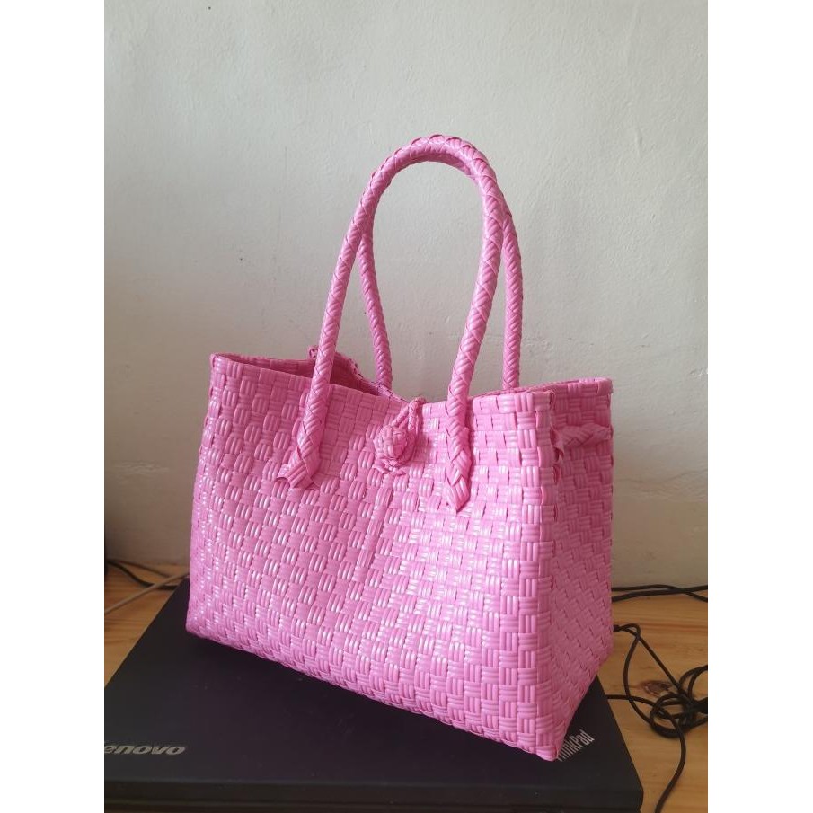 JALY PETTY M | TAS ANYAMAN PLASTIK SLING BAG SELEMPANG TAS LUCU UNIK GEMOY GEMES KEKINIAN MODERN KAI