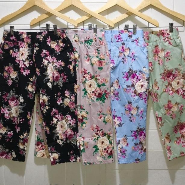 Celana 7/8 Wanita Jumbo Katun Adem Bunga