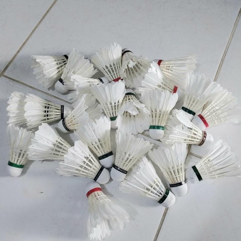 KOK BULUTANGKIS Kok Bulu tangkis bekas shuttle cock untuk tepok tepok harga eceran