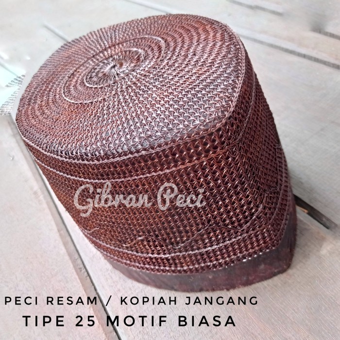 Peci Resam Kopiah Jangang Tipe 25 Motif Gunung Khas Kalimantan