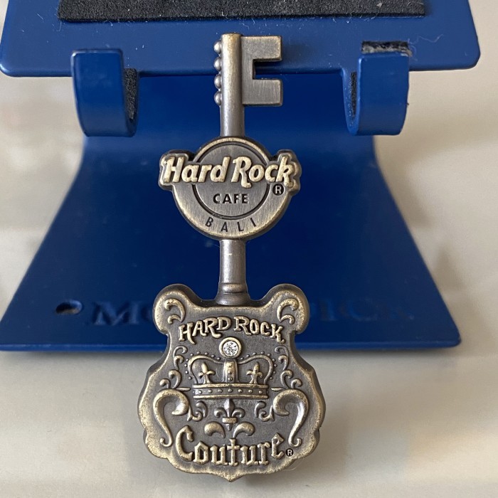 Pin - Pin Hard Rock Cafe Bali Cooper Vintage Couture Original