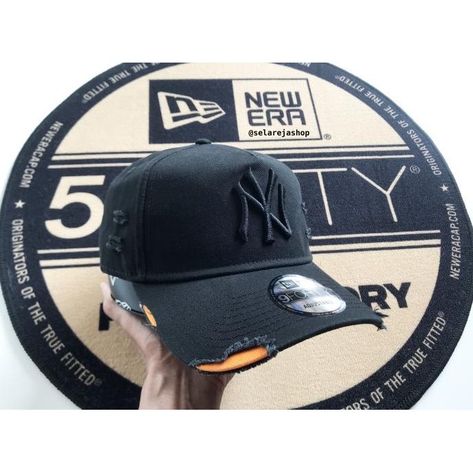 TOPI BASEBALL Topi New Era 940AF NY Yankee Cotton Damage Black Cap Original Resmi