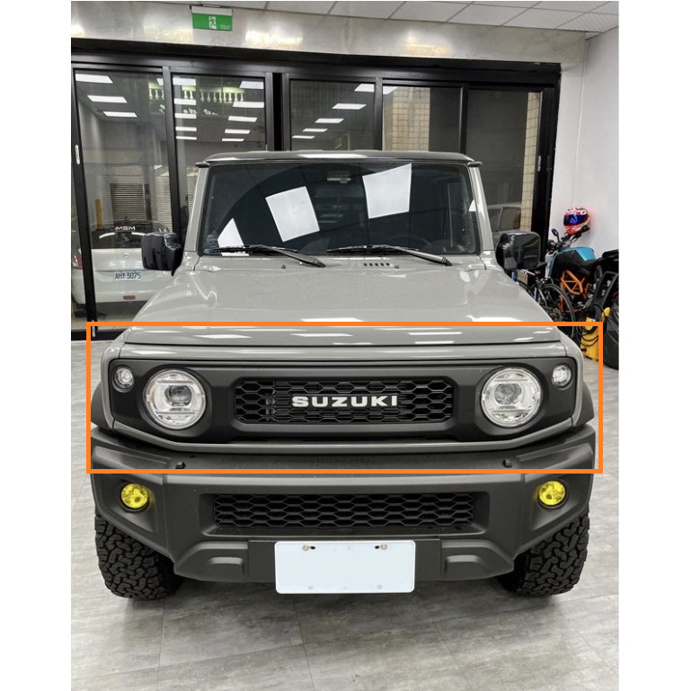 GRILL DEPAN JIMNY JB74 GRILL JIMNY JB74 BUMPER JIMNY BLACK DOFF