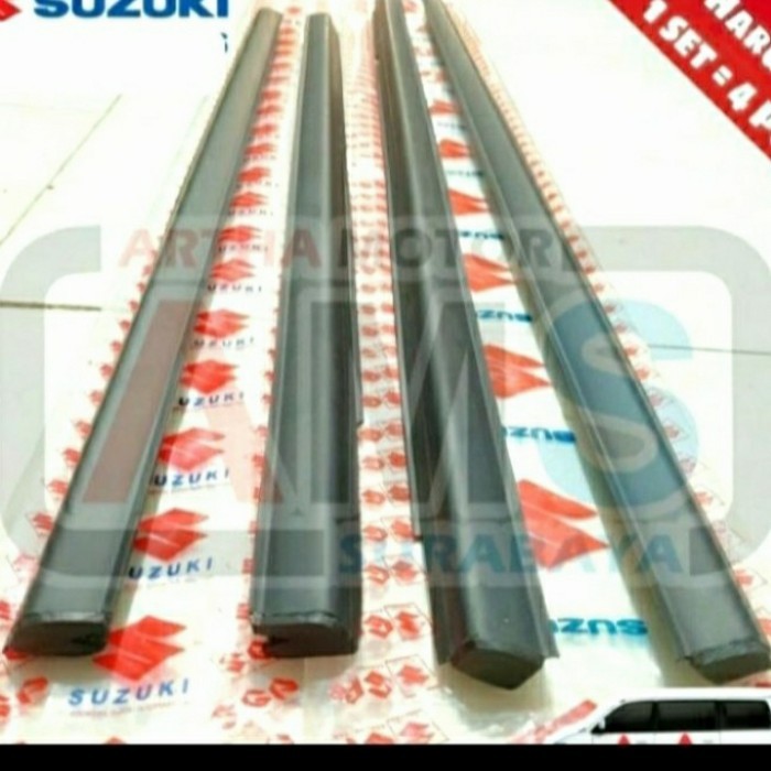 PELIPIT KACA ATAU LIST PELIPIT KACA APV SET DEPAN BELAKANG THN 2005 UP