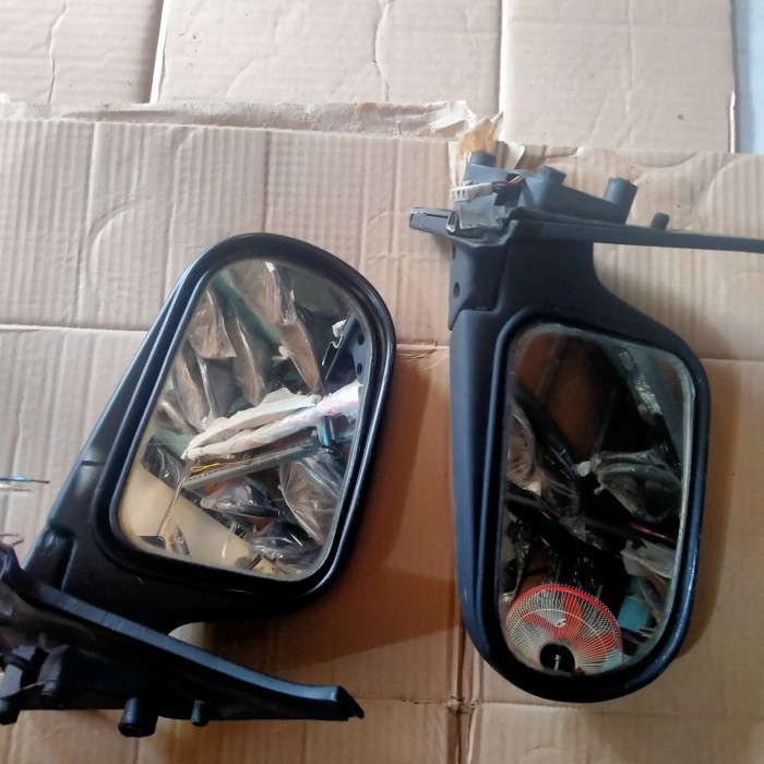 SPION DAIHATSU CLASSY CHARADE CX