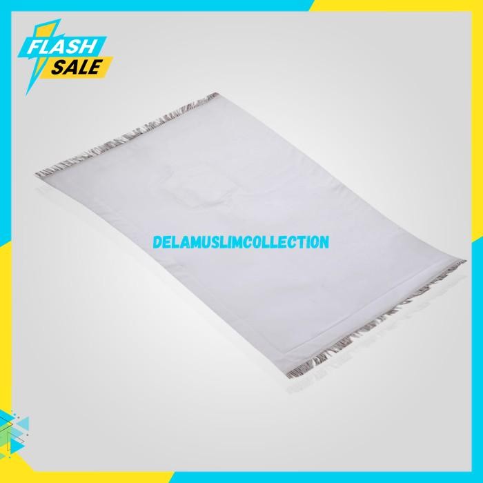 SAJADAH PUTIH POLOS SAJADAH POLOS BY DELA MUSLIM COLLECTION LEBIH HEMAT