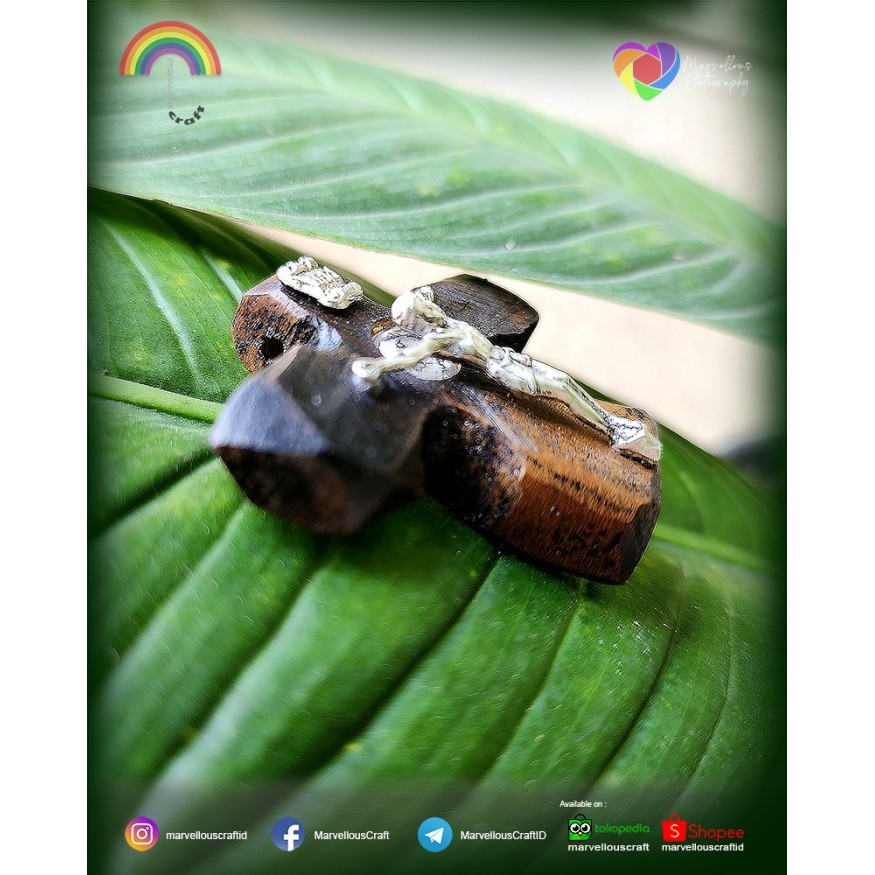 Salib Bandul Kalung / Rosario Dari Jati