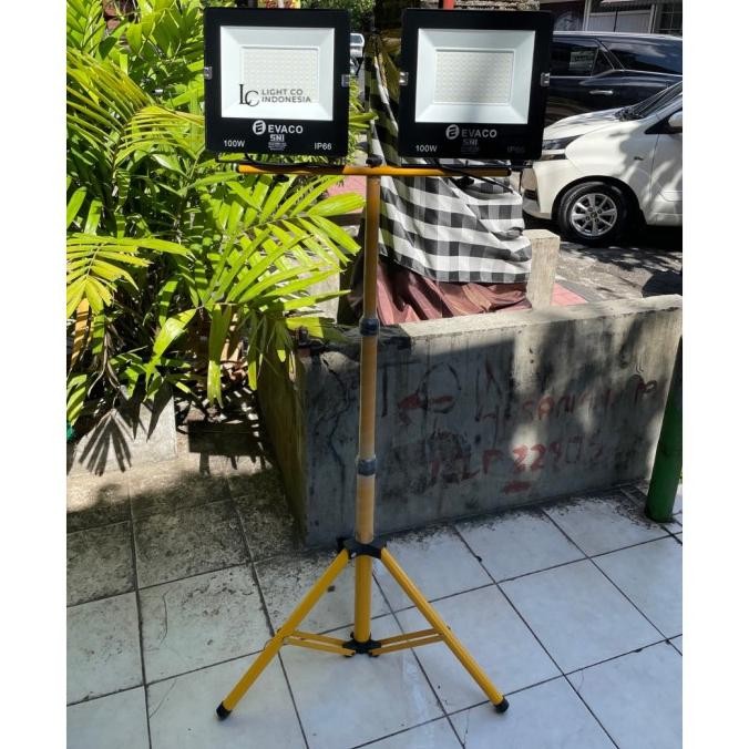Tripod lampu sorot led tiang / lampu detailing / stand lampu