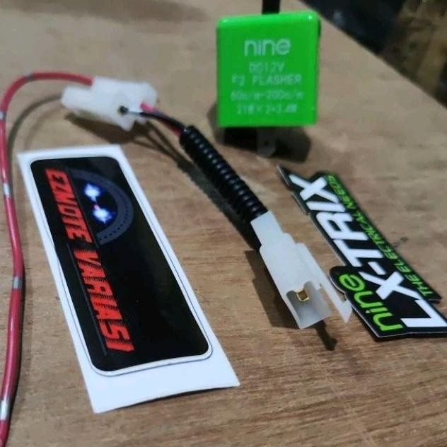 ORIGINAL FLASHER SEIN LED MOTOR LX-TRIK/CR-7 DAN SOKET ADAPTER SUDAH TERPASANG DIODA BUAT MOTOR AERO