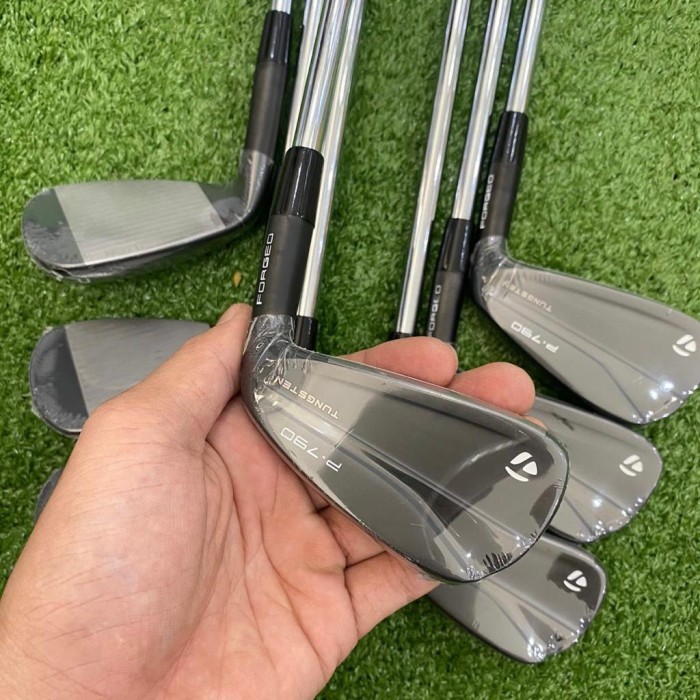 STICK GOLF TAYLORMADE P790 BLACK LIMITED IRON SET FLEX S