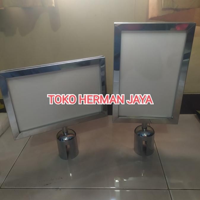 

Papan Pengumuman Tiang Antrian Sign Board Frame A4 / F4 Full Stainless IS81