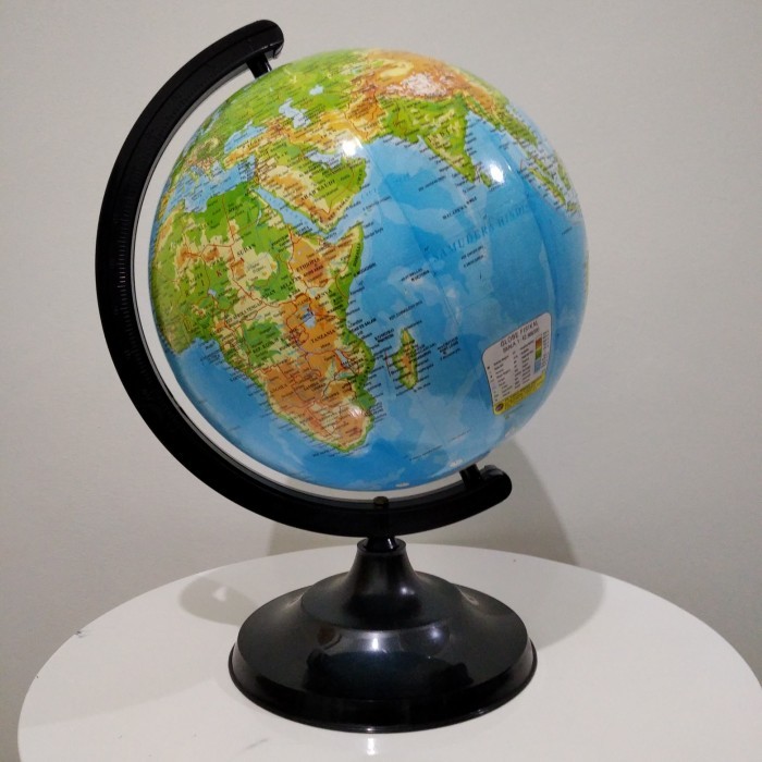

Globe / Bola Dunia Plastik 30 cm