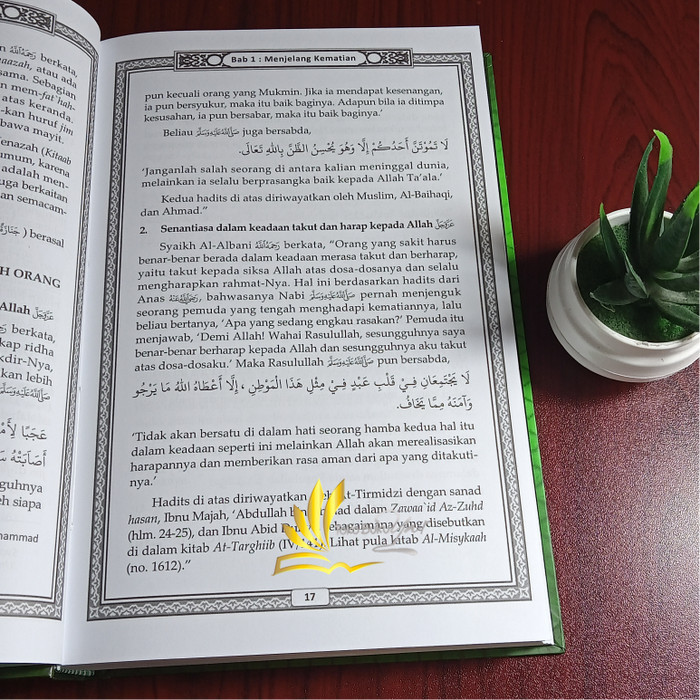 

Asli Buku Ahkamul Janaiz (Hukum & Tata Cara Mengurus Jenazah) - Media Tarbiyah