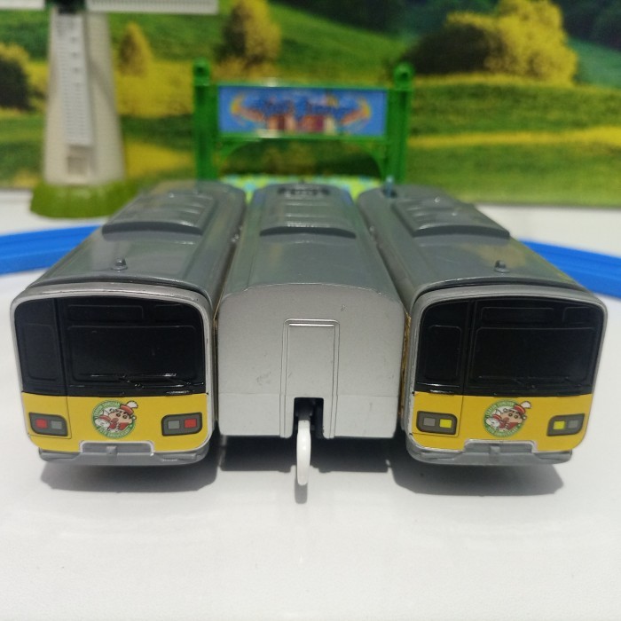

Takara Tomy - Plarail SC-08 Tobu 50050 Crayon Shinchan Wrapping Train