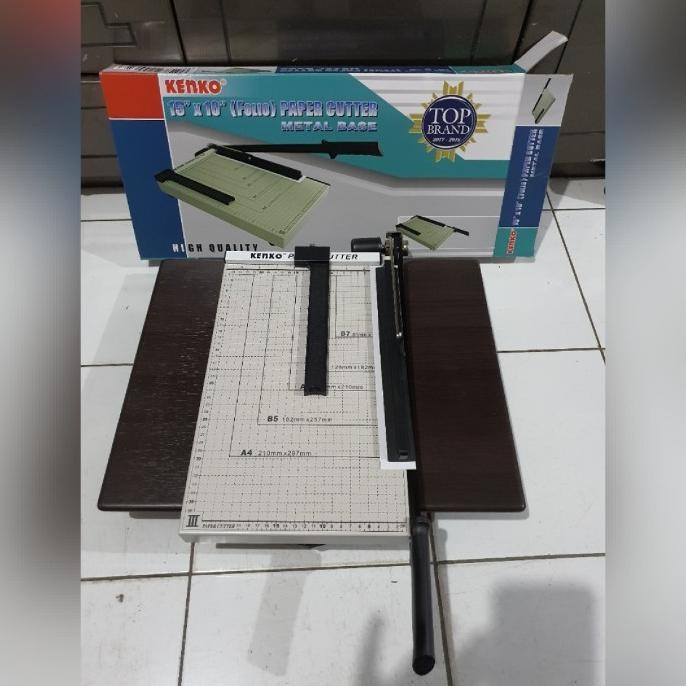 

Pemotong Kertas Paper Cutter F4 Folio Kenko Letter 15X10 Inch