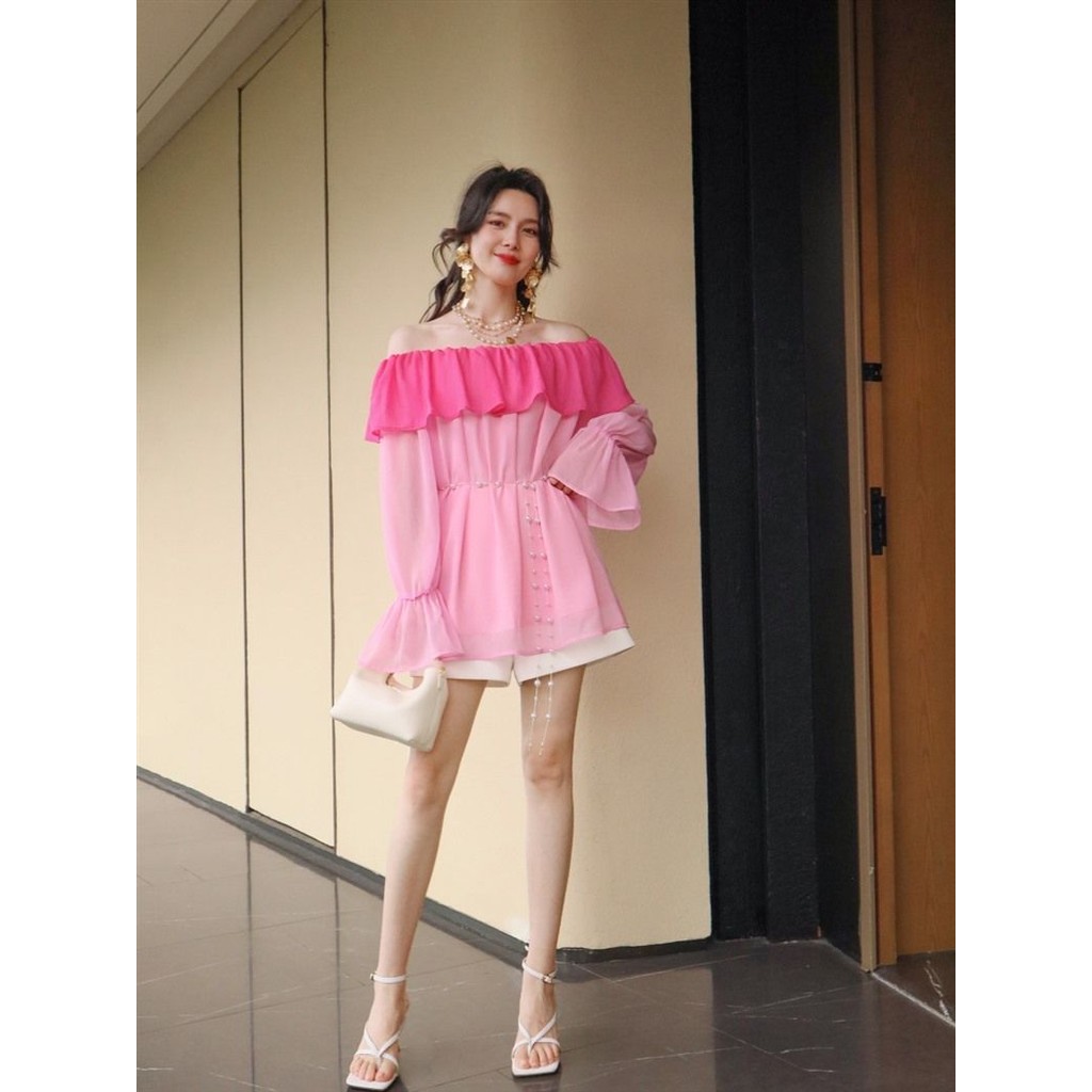 Baju Sifon, Baju Sifon Bahu Terbuka, Lengan Suar Berkerut