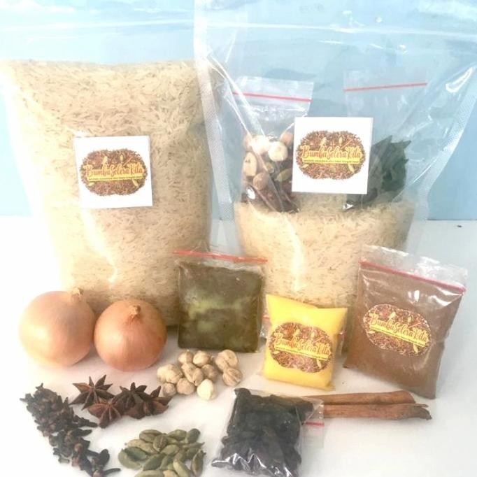 

Beras Basmati 1 kg Lengkap Dengan Bumbu Briyani/ Nasi Briyani Instant