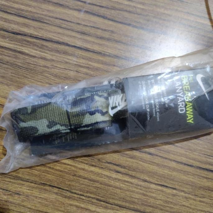 

BEBAS ONGKIR - Nike gantungan kunci id card original sale