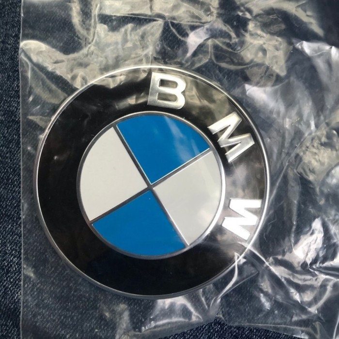 Emblem Logo Kap Mesin BMW X1 F48 original BMW