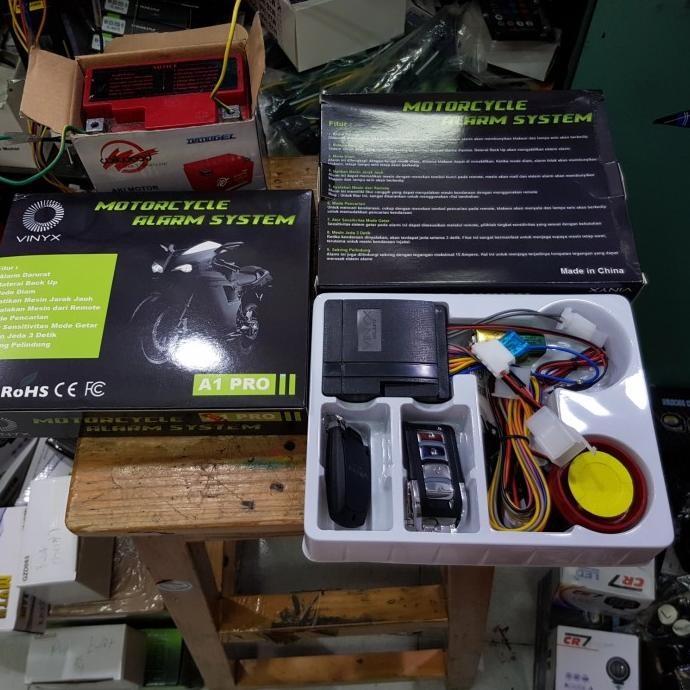 Alarm Vinyx Motor Injeksi Plus Remote Dan Baterai Cadangan Starter