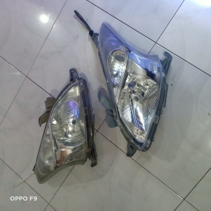 head lamp Avanza Xenia