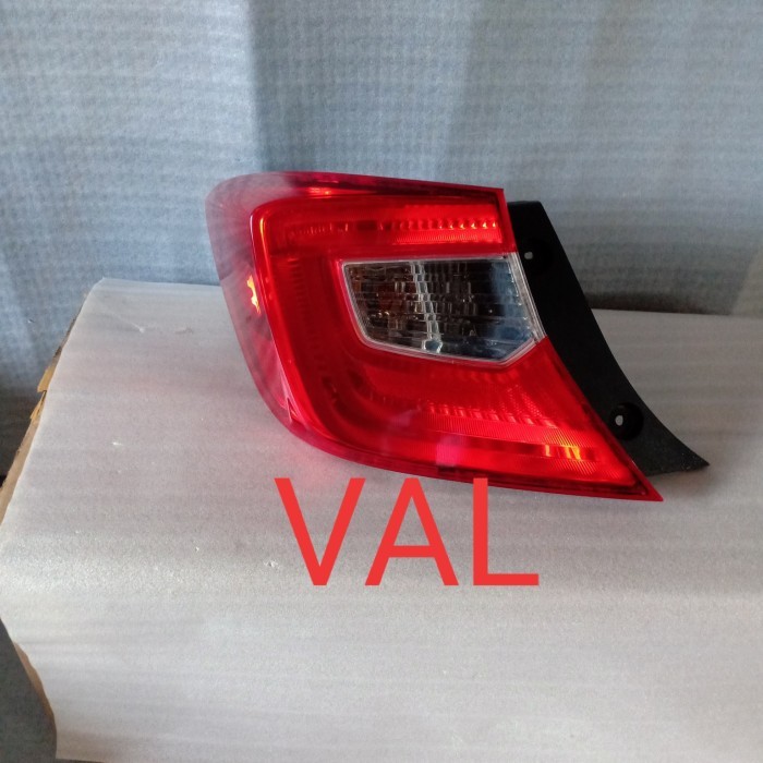 stoplamp lampu belakang brio