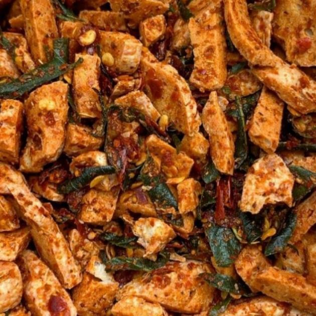 

Basreng Sti Pedas Aroma Daun Jeruk Berat 1 Kg